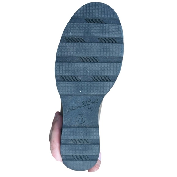 Universal Threads Faux Fur Leather Lace Up Wedge Witchy Boots Taupe Women’s 7.5 - Picture 15 of 15